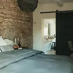 La Maison Des Dames Frühstückspension